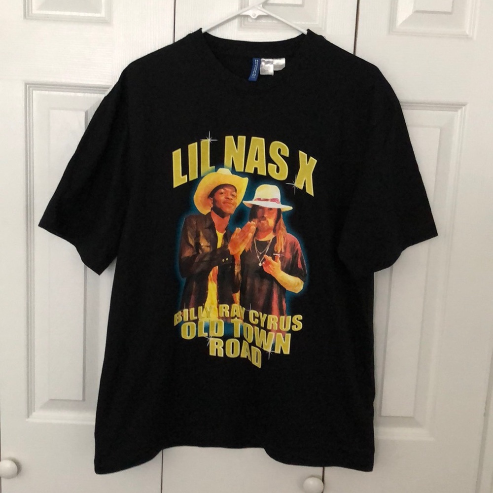 Pre-Owned Lil Nas X Billy Ray Cyrus Old Town Road Shirt Med.